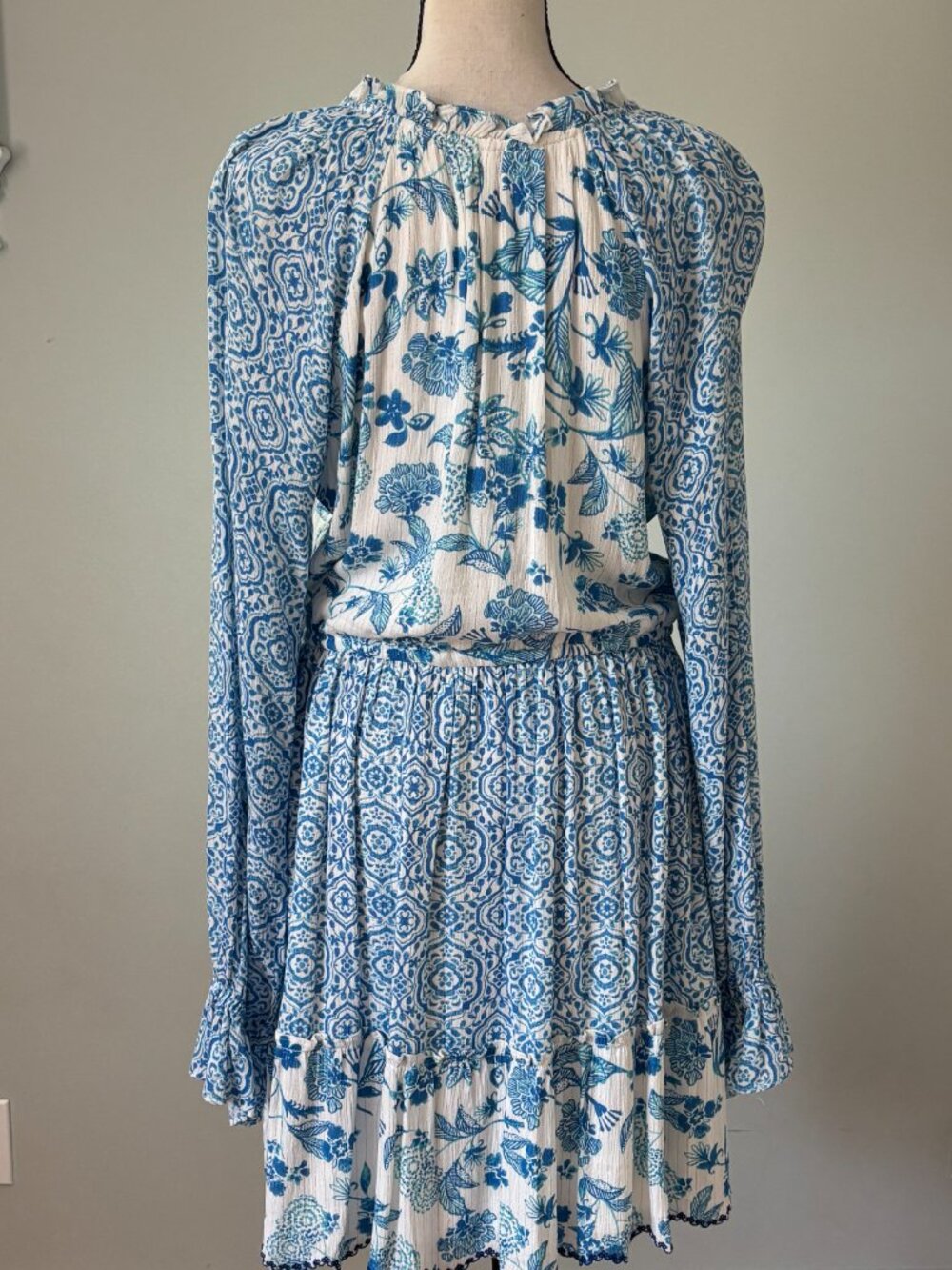House of Harlow 1960 Blue Floral Tassel Tie Dress Medium Like New - Picture 3 of 6